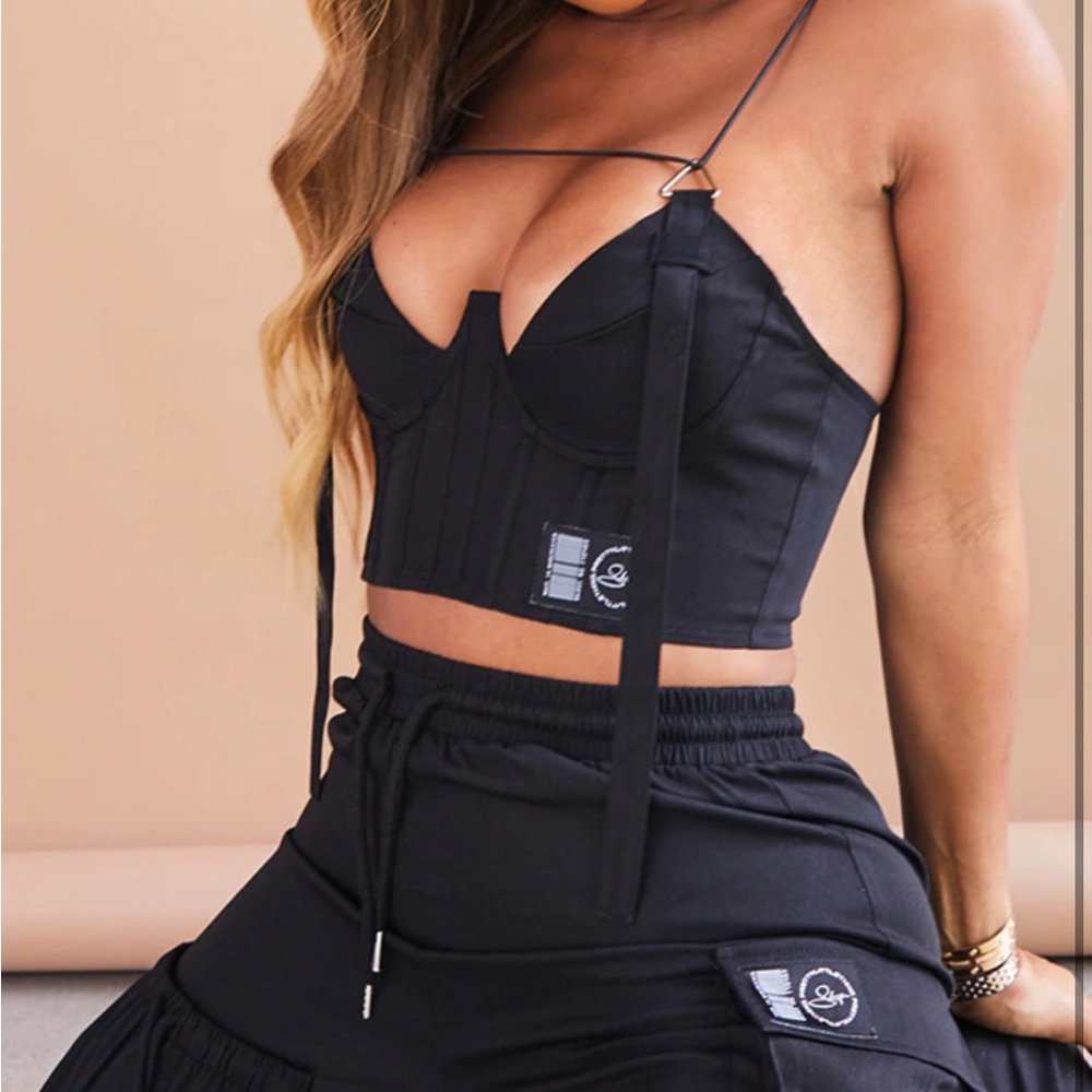 PRETTYLITTLETHING Black Buckle Cargo Corset